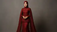 7 Model Kebaya Brokat Full Payet Terbaru, Tampil Glamor dan Anggun