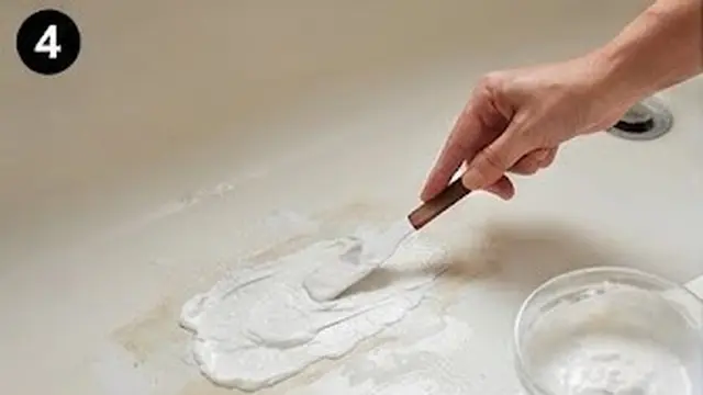 Coba Pasta Baking Soda dan Hidrogen Peroksida untuk Noda Sulit
