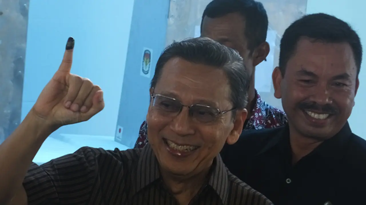 Wapres Budiono Nyoblos di Sleman, Berharap Pemilu Tertib