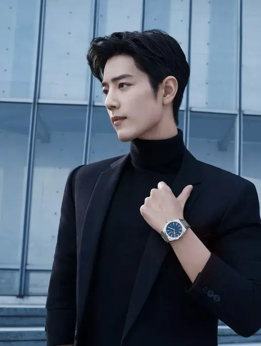 <p>Xiao Zhan menjadi salah satu pria tertampan di dunia. Sebagai seorang model dan mantan fotografer, ia tak pernah gagal tampil gaya dengan ragam pilihan outfit kekinian. [Foto: Instagram/ Xiaozhan_195]</p>