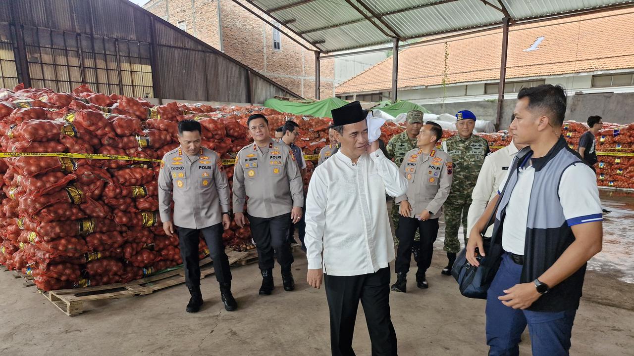 Kementan Ungkap 123 Ton Penyelundupan Bawang Bombai Terindikasi Bawa Penyakit