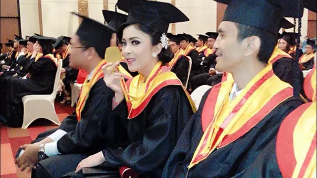 Angelina Ci Kekasih Dodit Mulyanto (Sumber: Instagram/angelinaci_)