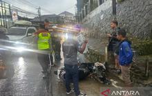 Petugas Gabungan Intensifkan Pencarian Pengendara Terbawa Arus di Sungai Cipendawa Cianjur