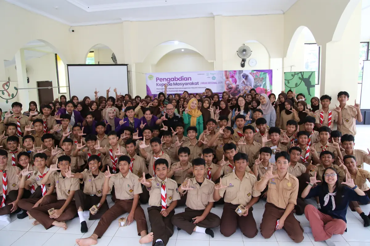 Quiz Game untuk pendidikan berbasis web site adalah platform interaktif yang dirancang untuk meningkatkan pembelajaran melalui format kuis yang menarik.