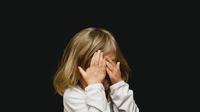 Ilustrasi anak mengalami trauma/credit: unsplash.com/Caleb