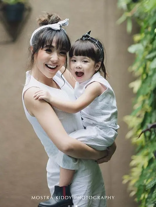 (Instagram/gisel_la)