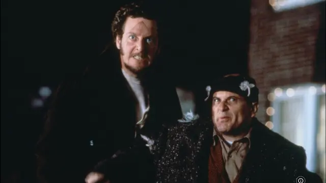 Daniel Stern hanya menonton film HOME ALONE sekali sejak 1990 (credit: imdb)