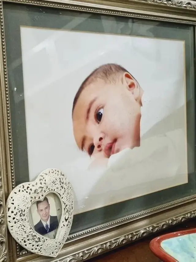 Angelina Sondakh punya instagram