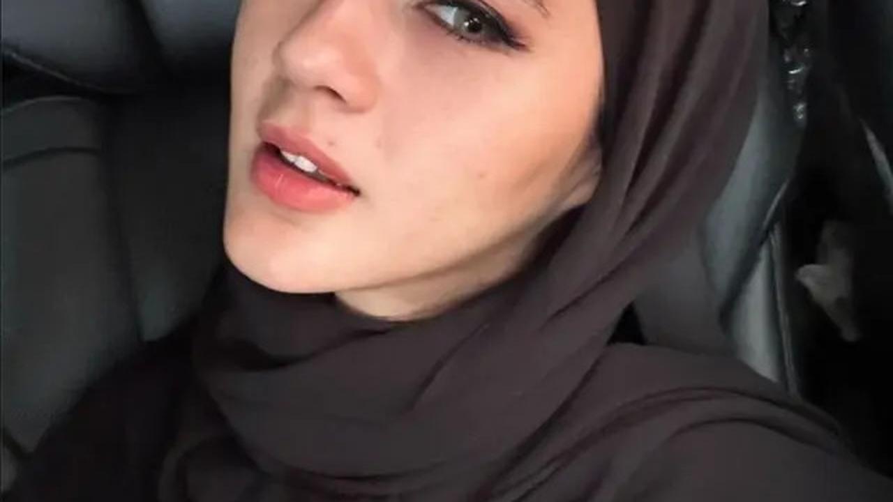 7 Potret Paula Verhoeven Mulai Berhijab, Awal Pisah Rumah dengan Baim Wong