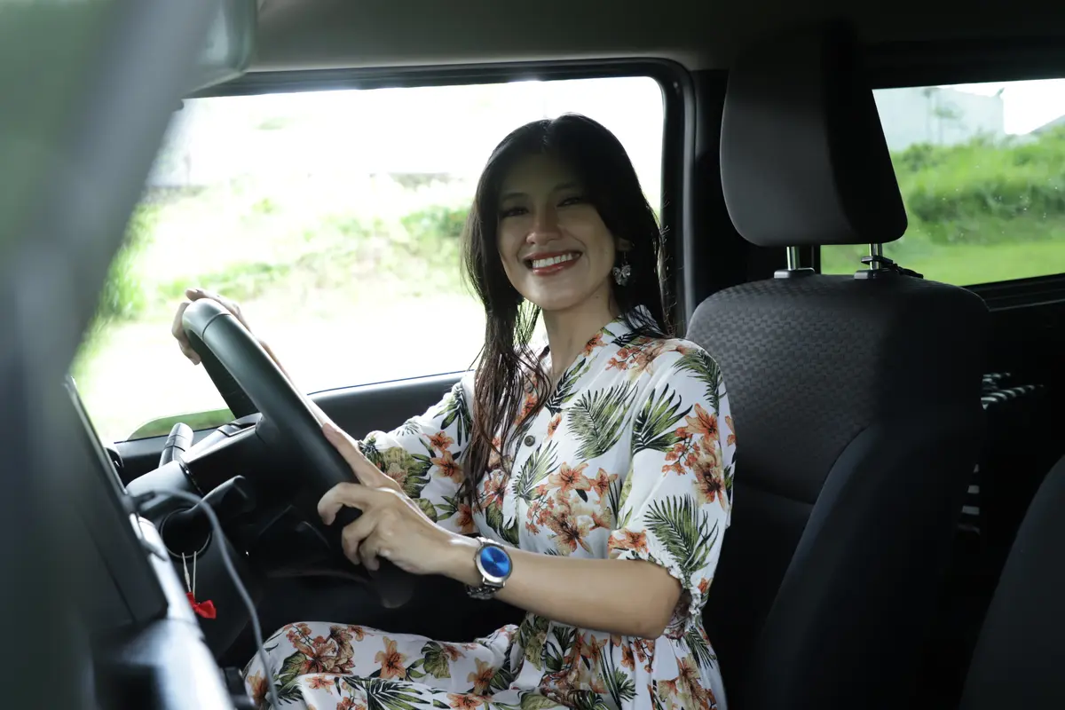 wanita januari menjadi mandiri