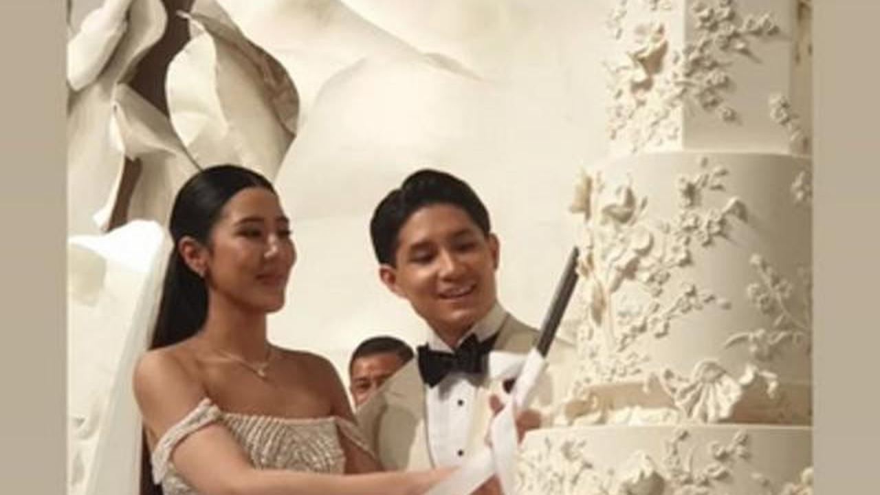 6 Potret Dekorasi Acara Pernikahan Teuku Rassya dan Cleantha Islan yang Serba Putih dan Elegan
