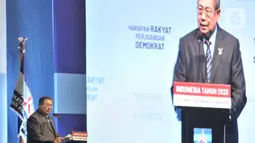 Ketum Partai Demokrat, Susilo Bambang Yudhoyono (SBY) menyampaikan pidato saat acara  Refleksi Pergantian Tahun di di Jakarta Convention Center, Rabu (11/12/2019). Dalam pidatonya, SBY mencermati situasi dan kondisi bangsa Indonesia saat ini dan yang akan datang. (merdeka.com/Iqbal S. Nugroho)