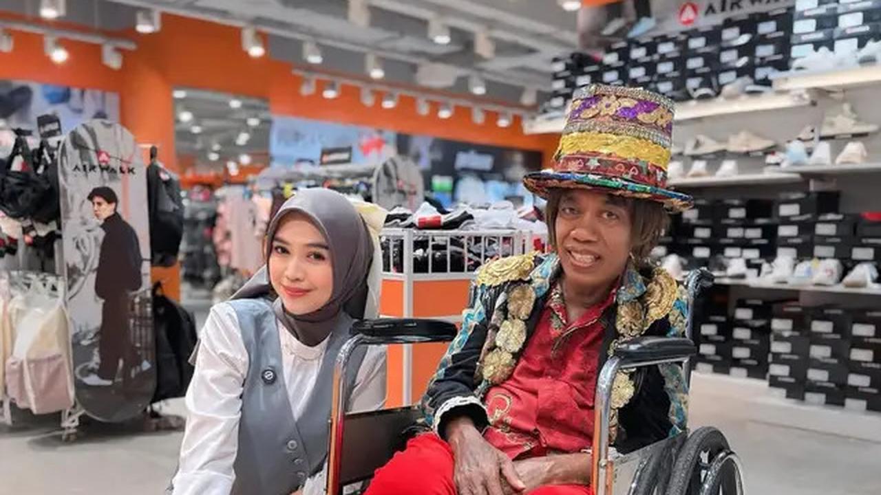 Kebahagiaan Istri Tua Pak Tarno Kembali Berkumpul dengan Suami, Sebut Betkat Doa Miftah Maulana