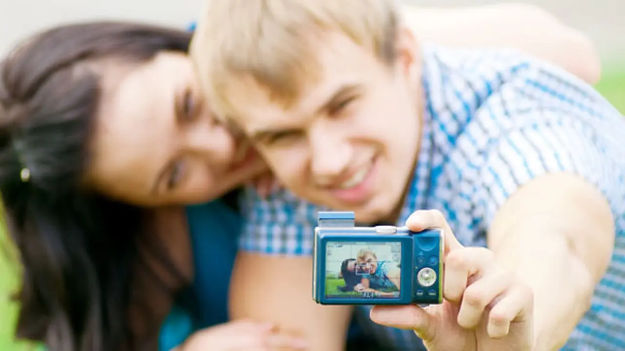 (c) shutterstock