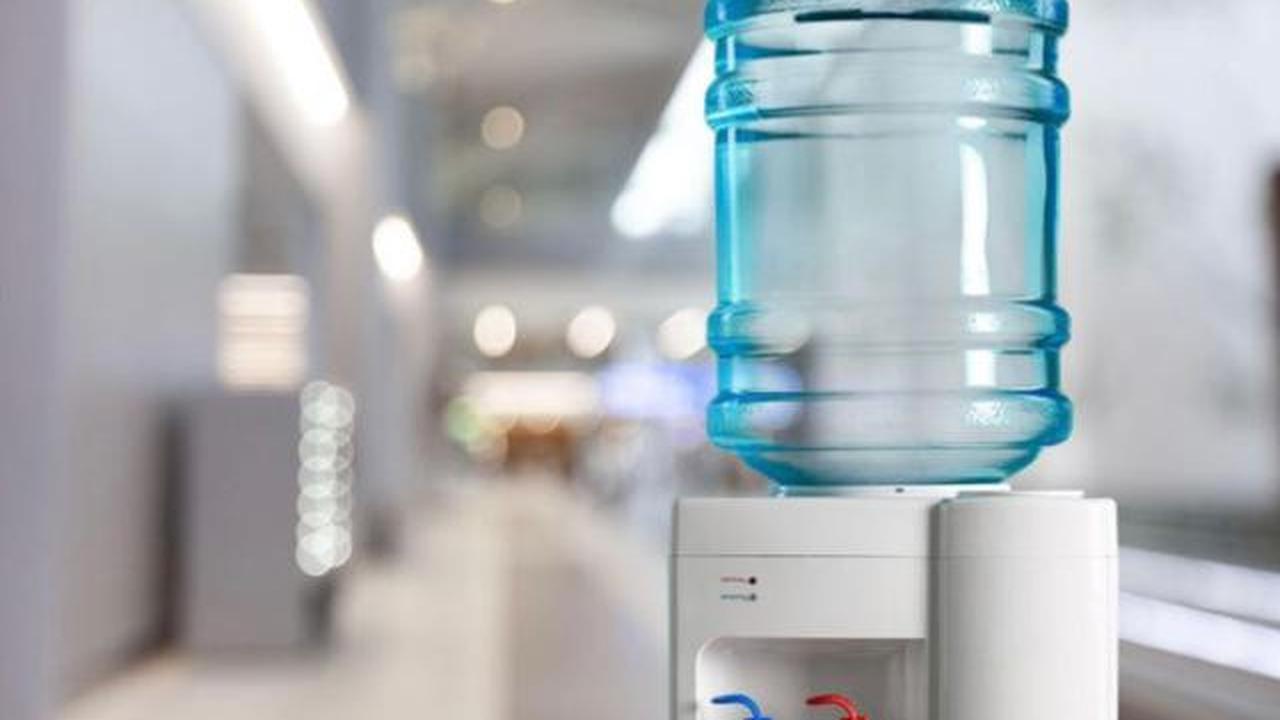 Cara Membersihkan Dispenser Air yang Berlumut di Bagian Dalam dengan Aman dan Efektif