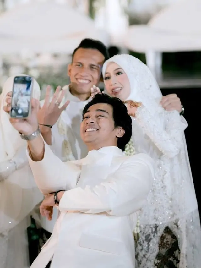 10 Potret Kebersamaan Adiba Khanza dan Abidzar Al-Ghifari, Saling Mendukung