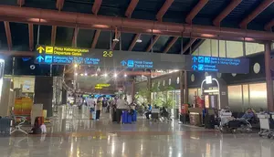 Tertahan di Soetta, Ben Gagal Antar Ibunya ke Peristirahatan Terakhir