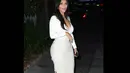 Penampilan bintang reality TV itu tampak sempurna dengan lipstik berwarna nude, Hollywood, Rabu (27/8/14). (Daily Mail)