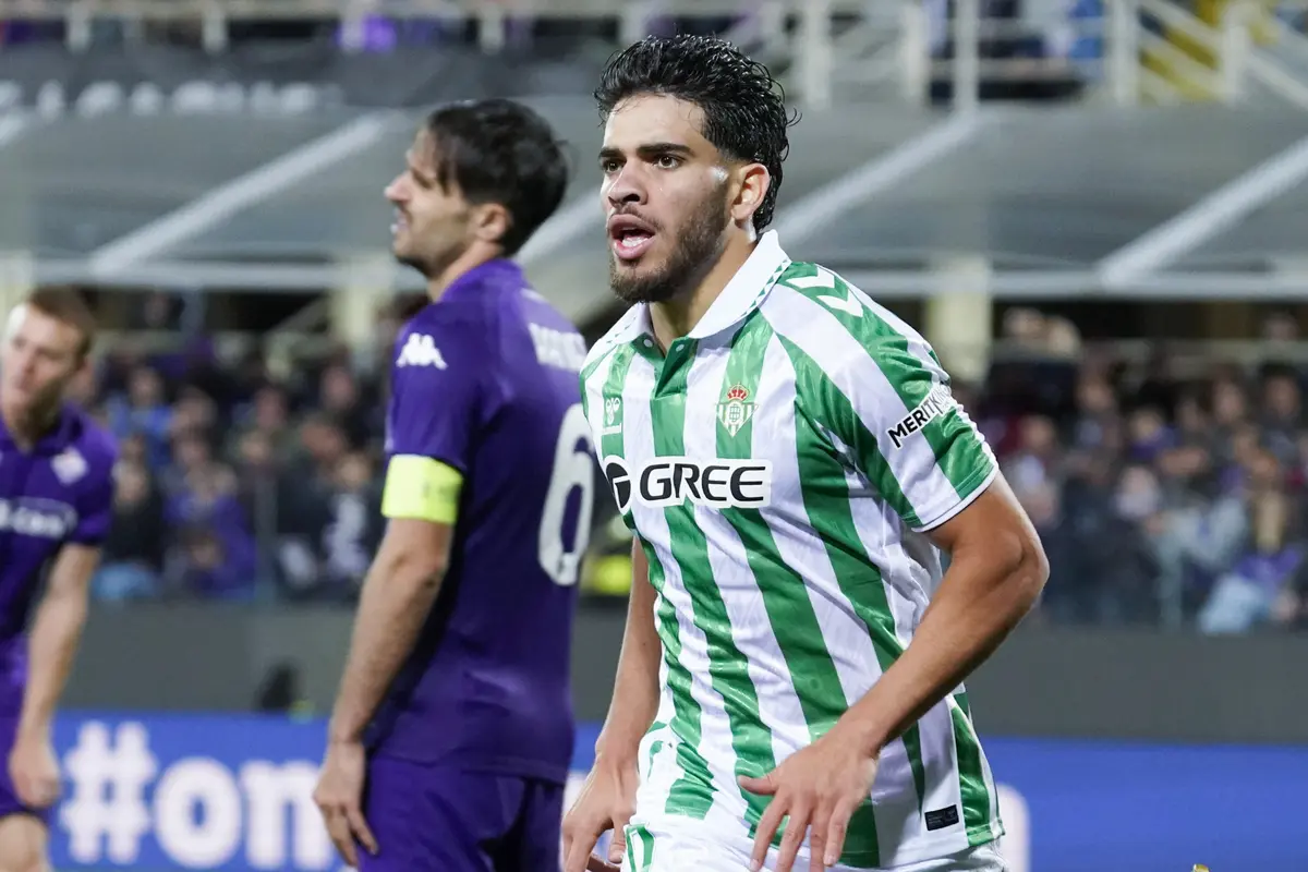 Foto:  Antony Makin Cemerlang, Real Betis Tantang Chelsea di Partai Final UEFA Conference League