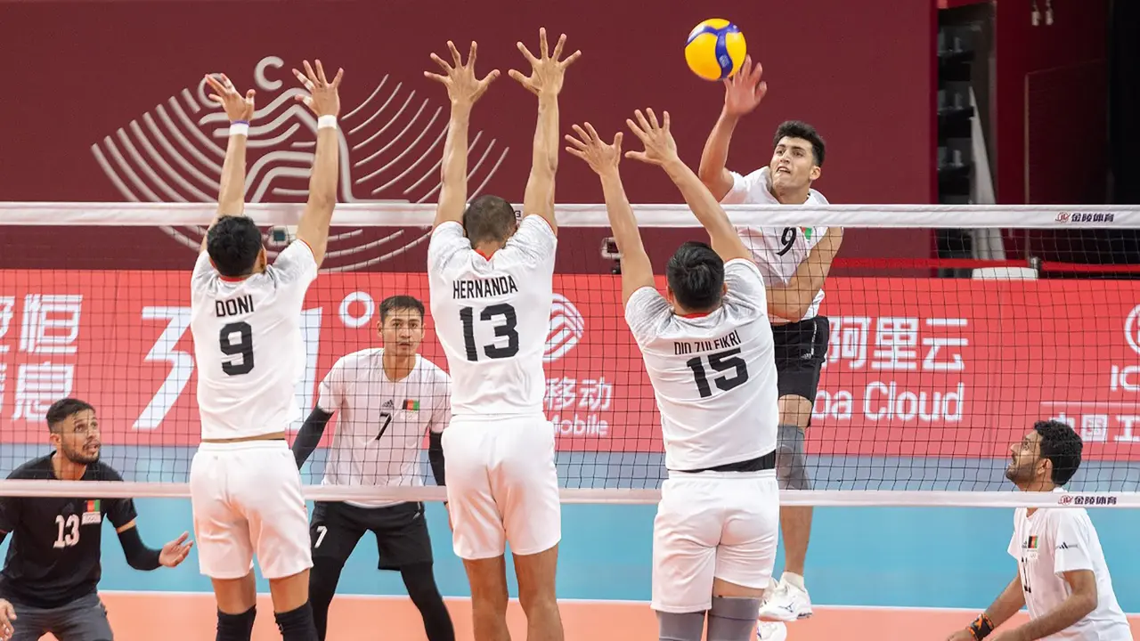 Foto: Tumbangkan Afghanistan, Timnas Bola Voli Putra Indonesia Berpeluang Lolos ke Babak 12 Besar Asian Games Hangzhou 2022