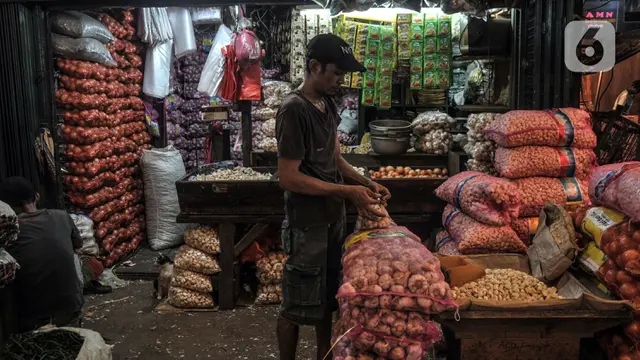 Jelang Nataru, Harga Bahan Pokok Merangkak Naik