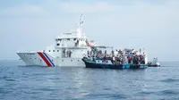 Kementerian Perhubungan menggagalkan rombongan masyarakat yang nekat mudik secara tersembunyi melalui jalur laut pada Minggu (9/5/2021) di perairan Teluk Jakarta. (Dok Kemenhub)
