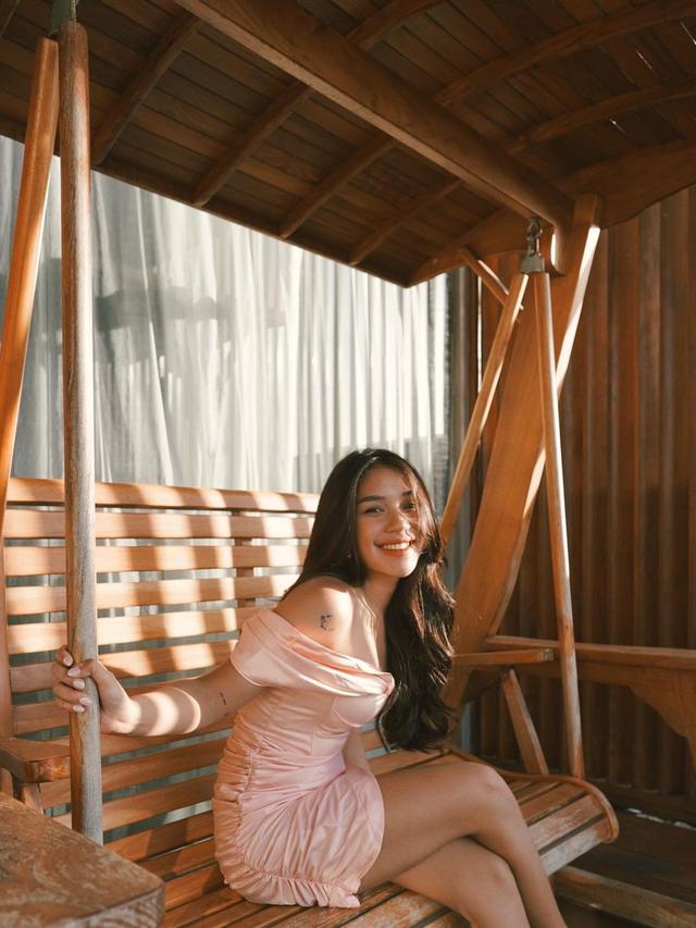 7 Potret Lula Lahfah, Selebgram yang Dituding Khianati Mendiang Laura Anna