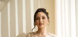 Intip penampilan Valerie Tifanka saat didapuk menjadi bridesmaid sahabatnya berikut ini.  [@valtifanka].