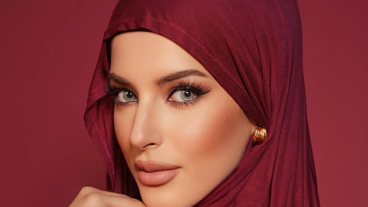 Pesona Tasya Farasya dalam Balutan Bronze Makeup Look Saat Berhijab, Inspirasi Elegan untuk Para Hijabers