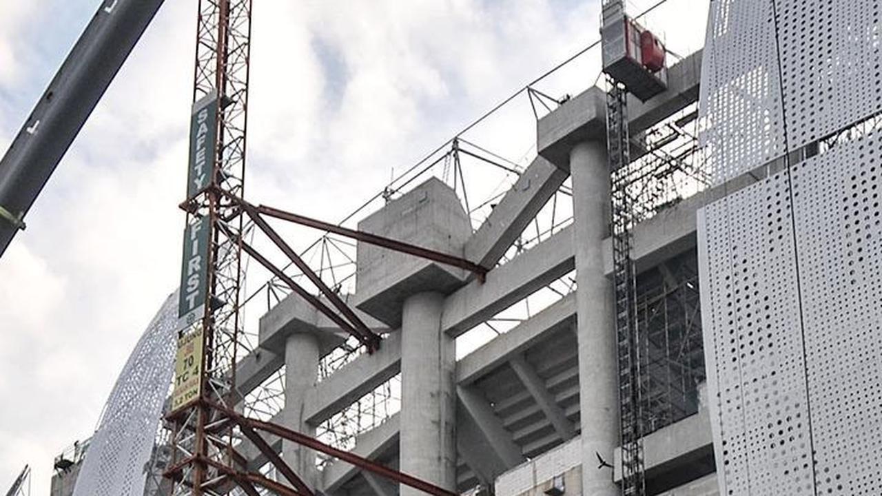 Pada 2017, saat DKI Jakarta dipimpin Djarot Saiful Hidayat, kembali muncul rencana pembangunan stadion internasional di Taman BMW. Namun pembangunan stadion tidak kunjung dimulai.