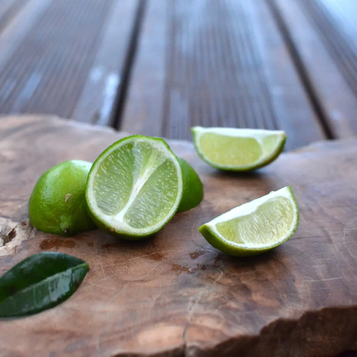 3 Manfaat Jeruk Nipis Untuk Diet Sehat, Bantu Turunkan Berat Badan - Health  Fimela.com