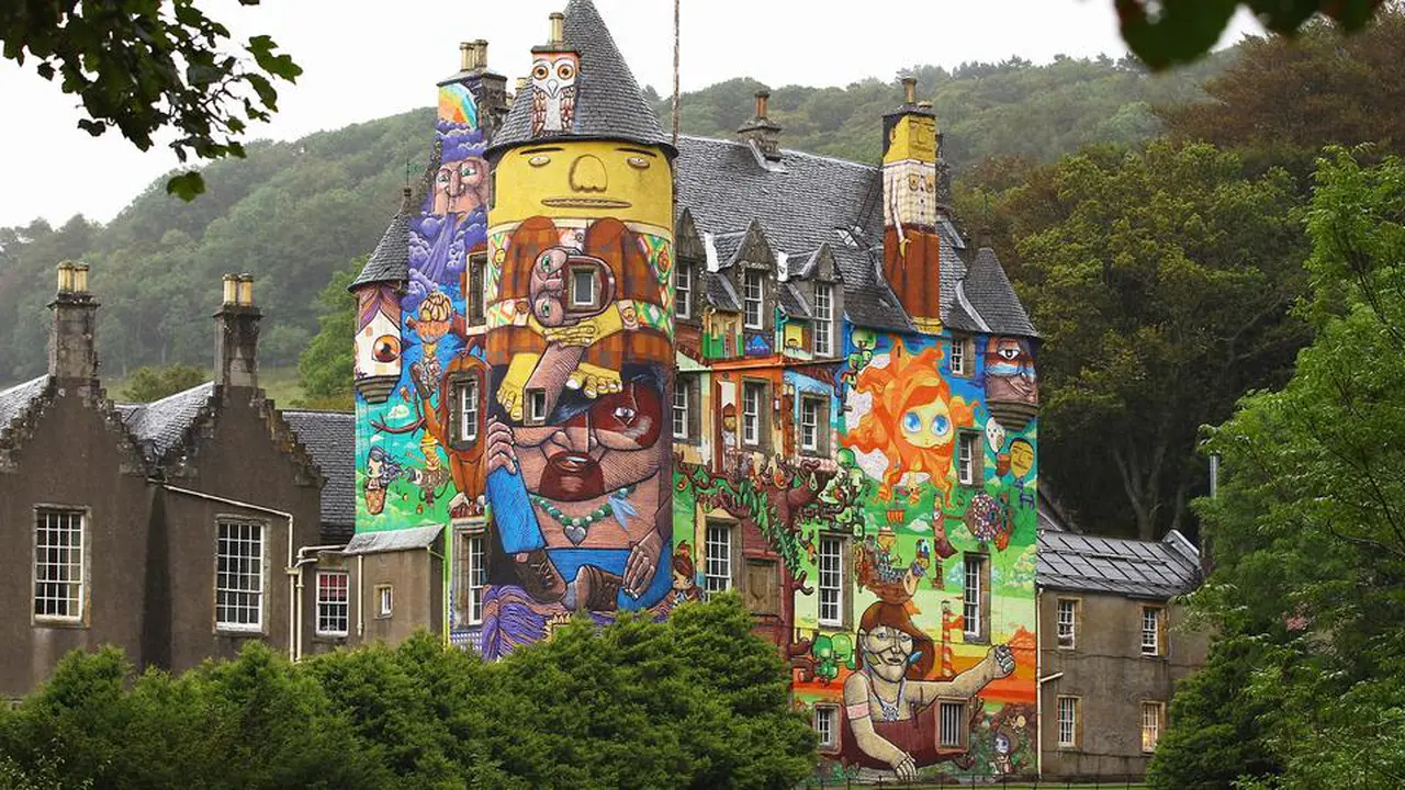 Kelburn Castle 