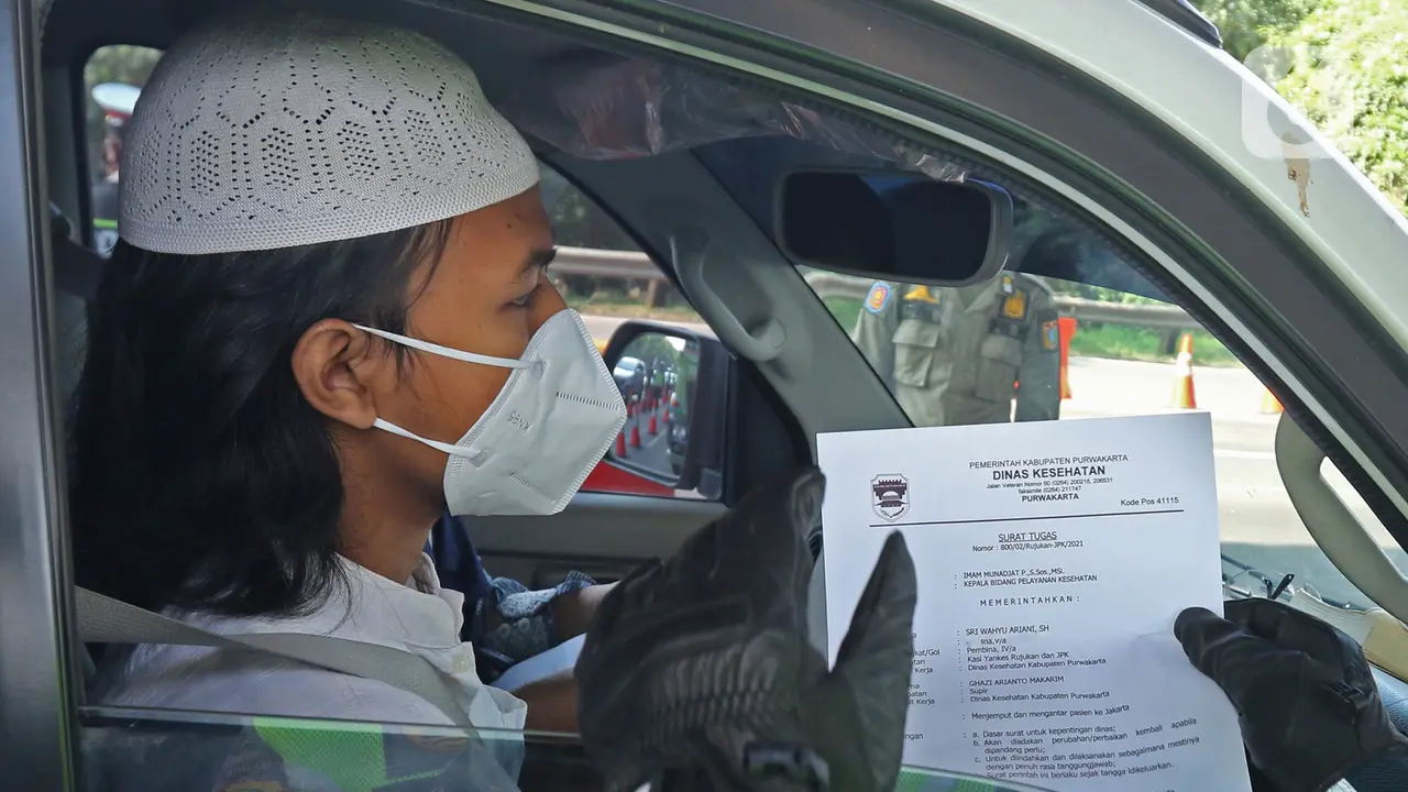 Suasana Pos Penyekatan Arus Mudik di Tol Cikarang Barat