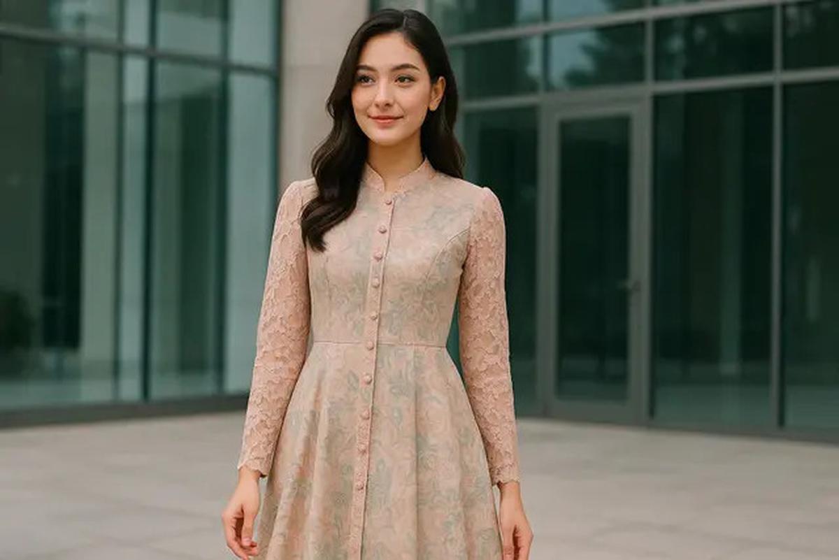 20 Model Dress Batik Kombinasi Brokat Lengan Panjang, Anggun untuk Acara Resmi dan Kondangan