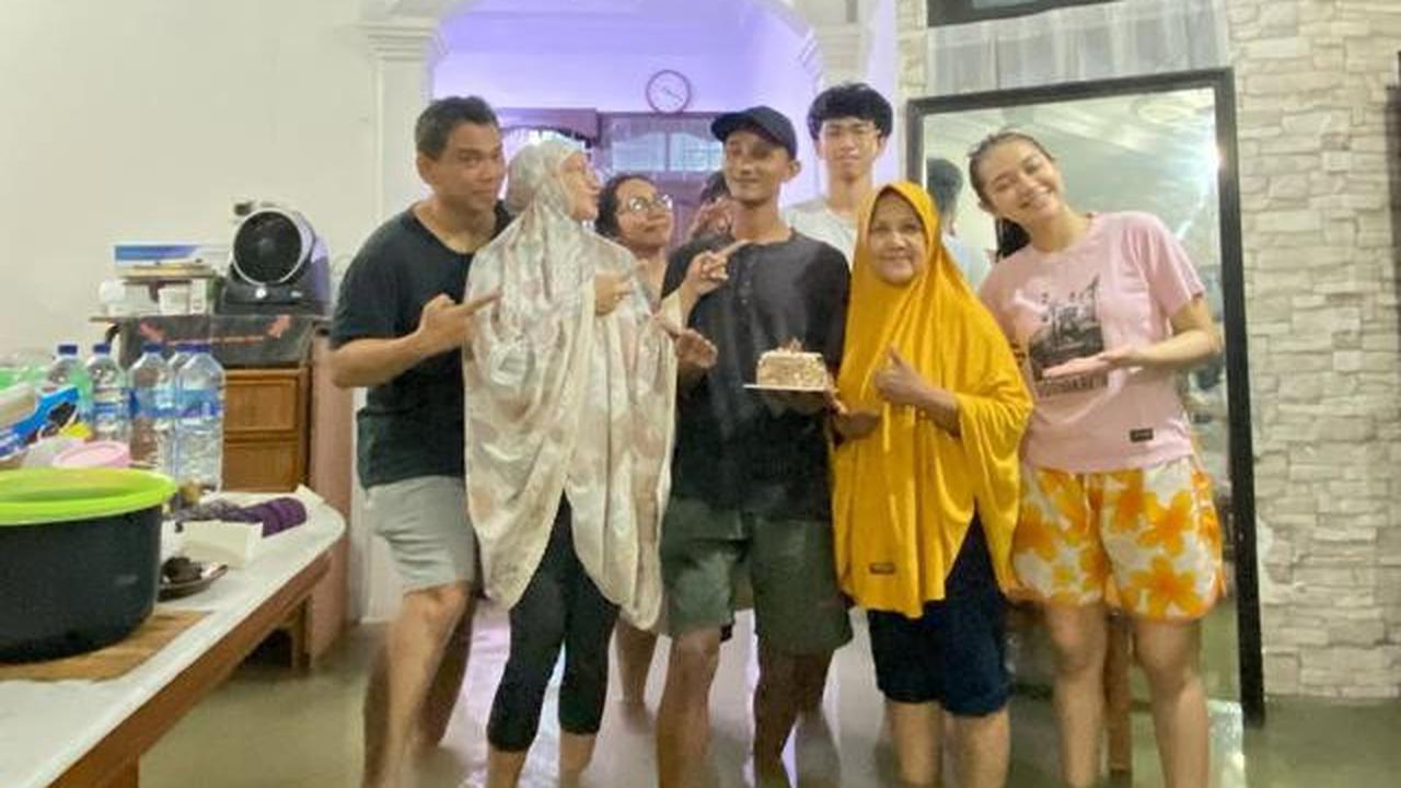 Rumah Ira Swara Kebanjiran: Hujan Dini Hari Sampai Siang, Banjir Mulai Jam 8 Pagi