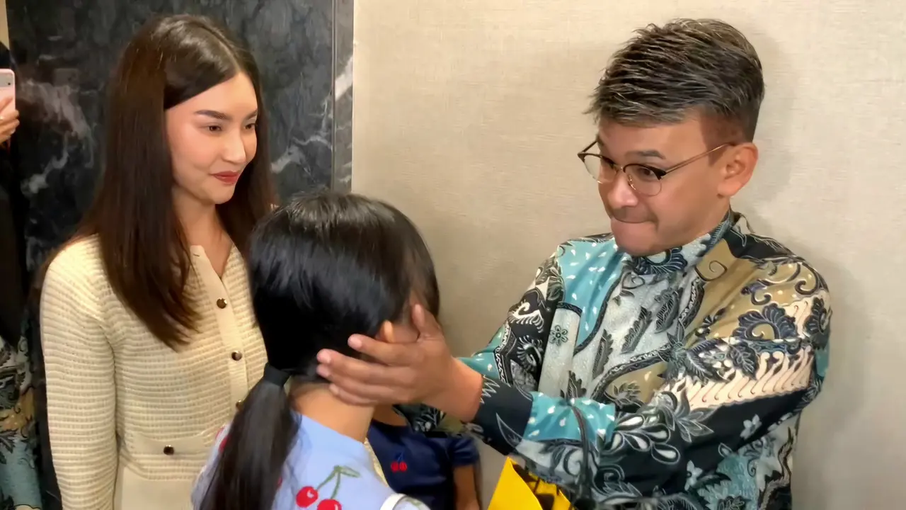 Momen Hangat Ruben Onsu Bertemu Sarwendah dan Anak Sebelum Berangkat Umrah
