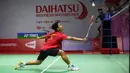 Pebulutangkis tunggal putra Indonesia, Anthony Sinisuka Ginting saat melakukan latihan menjelang Indonesia Masters 2023 yang berlangsung di Istora Senayan, Jakarta, Senin (23/01/2023). (Bola.com/Bagaskara Lazuardi)