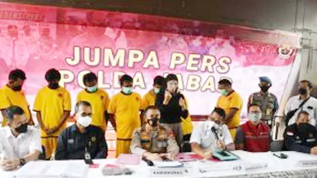 Polda Jabar Bekerjasama dengan BPH Migas Bongkar Aksi Penimbunan 22 Ton BBM Bersubsidi
