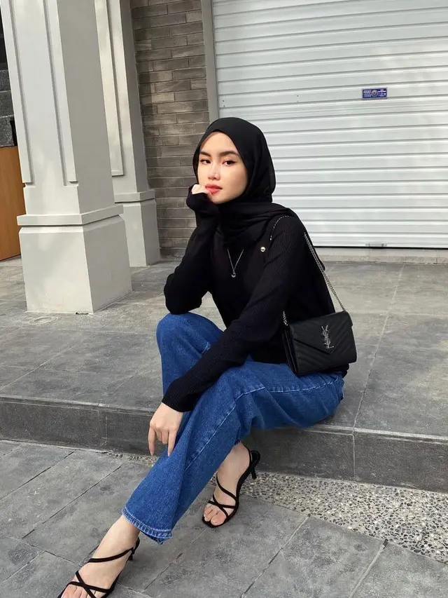 9 Warna Hijab yang Wajib Dimiliki Hijabers, Sudah Punya?