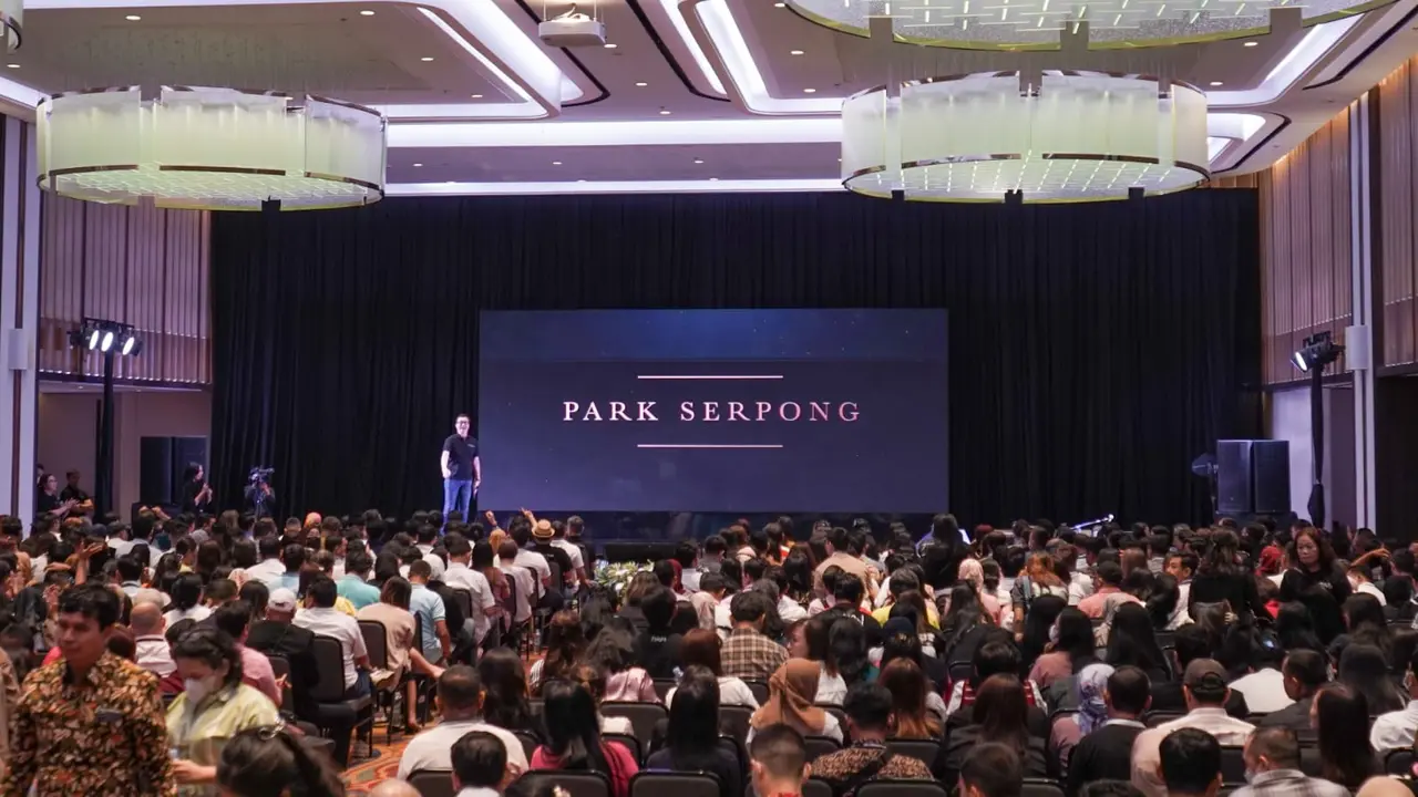 Antusiasme kehadiran XYZ (Exist) Livin dan Cendana Livin sangat tinggi. Hal ini tampak pada Grand Product Knowledge PARK SERPONG yang digelar di Episode Hotel, Gading Serpong, Kamis (14/9/2023). (Dok Lippo)