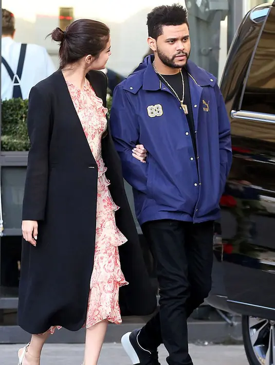 Sumber lain mengatakan pasangan The Weeknd dan Selena Gomez memiliki rencana spesial di hari kasih sayang yang akan diperingati beberapa minggu yang akan datang. (doc.dailymail.com)