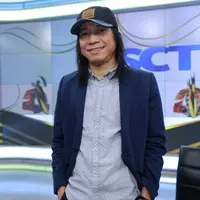 Beberapa waktu lalu, Abdee Negara vakum dari dunia musik lantaran menderita gagal ginjal. Seperti apa yang dilakukan gitaris Slank untuk menjaga kesehatannya. (Galih W. Satria/Bintang.com)