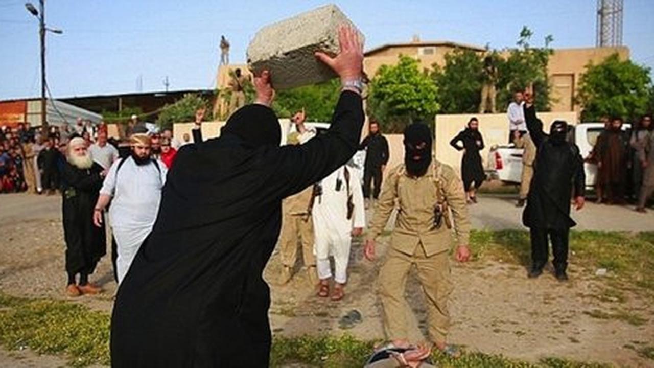 ISIS eksekusi warga pakai balok beton