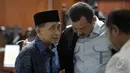 Fuad Amin Imron usai menjalani sidang lanjutan kasus dugaan suap pasokan gas alam untuk pembangkit listrik di Gresik, Pengadilan Tipikor, Jakarta, Kamis (22/5/2015). Jaksa penuntut umum menolak atas eksepsi dirinya. (Liputan6.com/Yoppy Renato)