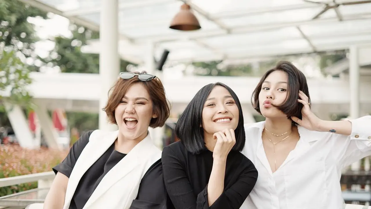 6 Potret Rinni Wulandari Bareng Sissy dan Vanesha Prescilla, Saudara Ipar Kompak