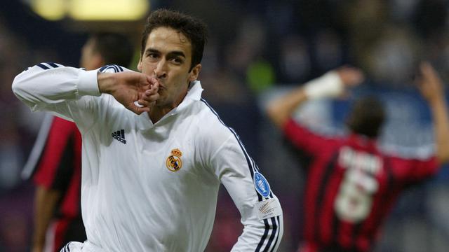 Foto: Deretan 7 Jersey Tak Berlogo Sponsor Paling Menarik Milik Klub Top Eropa, Chelsea Usung Gaya 90an