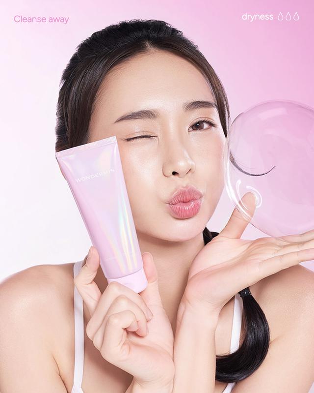 Wondermis Geranium Gel Cleanser . Instagram/wondermisofficial