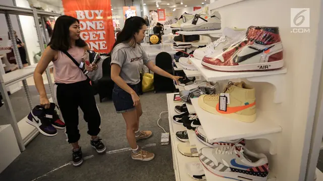 Berburu Ragam Model Sneaker di Sneakerpeak Kemang Quatro