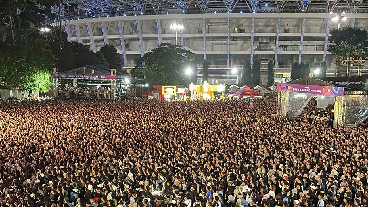 FOTO: Sheila On 7 Satukan Ribuan Penonton dalam Euforia KLBB Festival 2026
