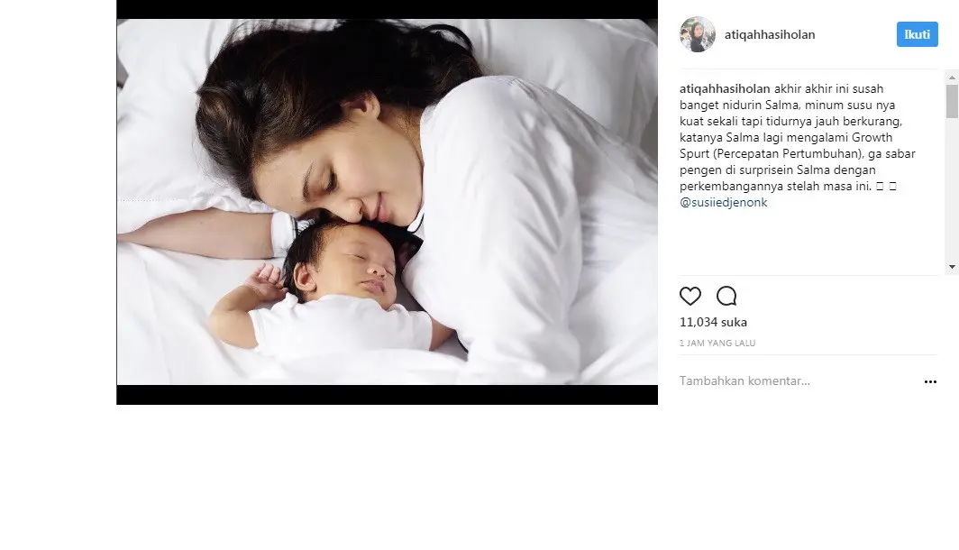 Atiqah Hasiholan keluhkan bayinya yang berusia 3 minggu (Foto: Instagram)